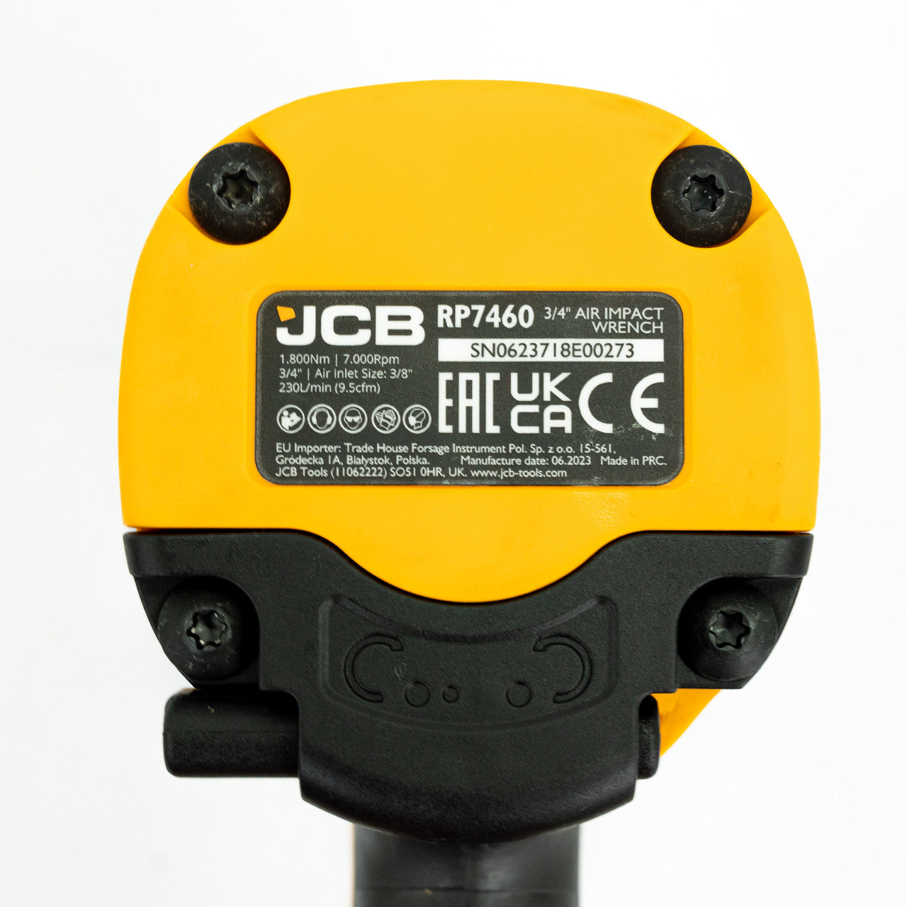 Powerful impact wrench to loosen and tighten lug nuts and larger bolts - ideal for rapid wheel removal