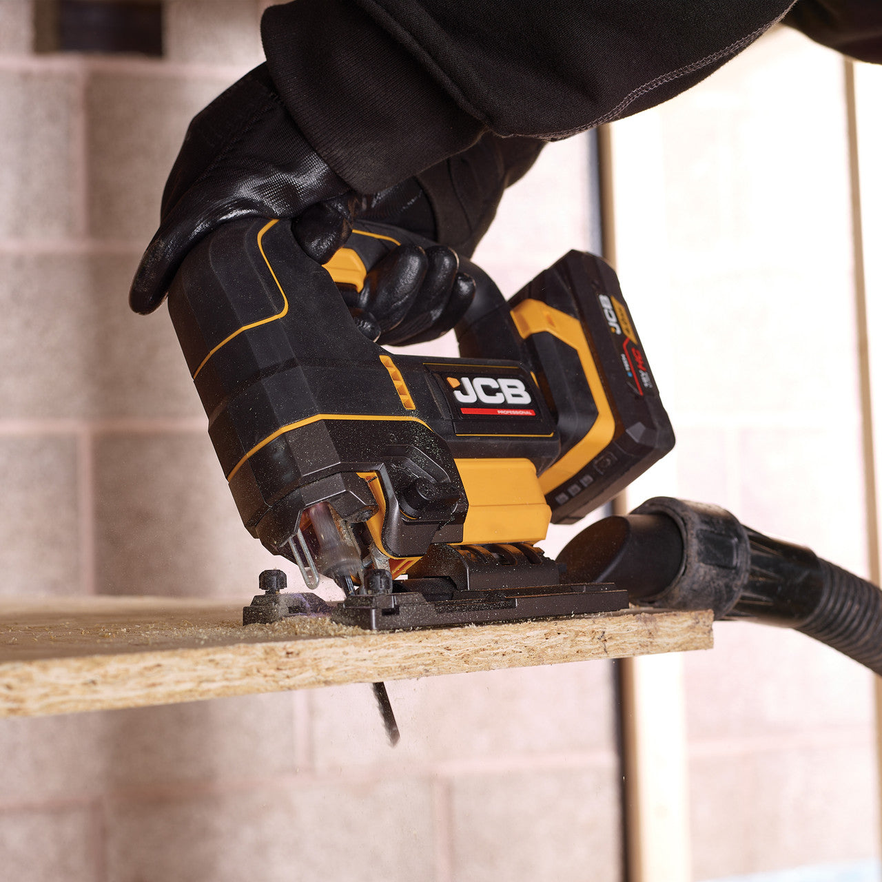 JCB Pro 18V Jigsaw, 135mm Cut, Brushless Motor, 4-Stage Pendulum Action (Bare Tool) | JCB-18PJS-DG